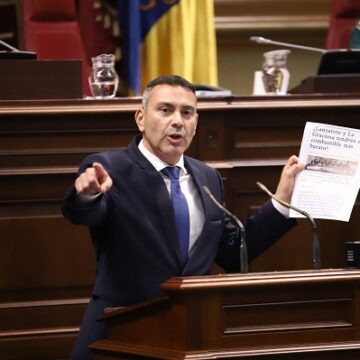 oswaldob Oswaldo Betancort critica la “desfachatez” del PSOE al sumarse ahora a la iniciativa del gobierno canario de bonificar el precio final del combustible en Lanzarote y Fuerteventura