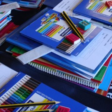colegio educacion libros texto material Educación retoma la actividad lectiva presencial este lunes tras el paso de la borrasca Therese