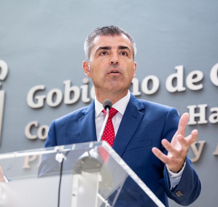 gobierno canarias vicepresidente manuel dominguez Domínguez pide al Estado que se deje de «tomaduras de pelo» con la derivación de menores