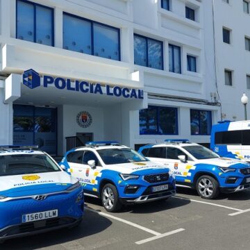 La Policía Local de Arrecife intercepta a tres ocupantes de un vehículo que traficaban con viagras tras robar en un comercio de Puerto del Carmen