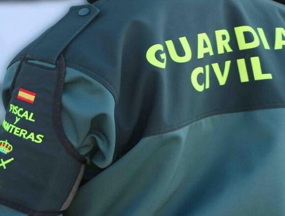 guardia civil La Guardia Civil detiene a uno de los ladrones más activos en los complejos turísticos de Playa Blanca