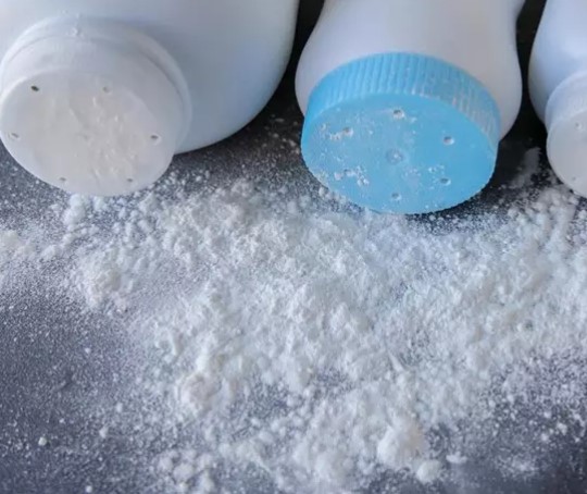 polvos talco La OMS clasifica el talco como «probablemente carcinógeno» en humanos