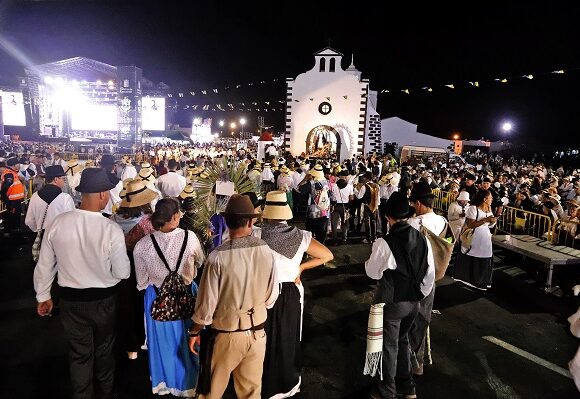 Romeria Ofrenda de Los Dolores (12) Lanzarote y La Graciosa se vuelcan en la Romería en honor a la Virgen de Los Dolores