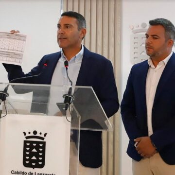 oswaldo jacobo pateras El Cabildo de Lanzarote alerta de una crisis humanitaria sin precedentes debido a la llegada masiva de pateras