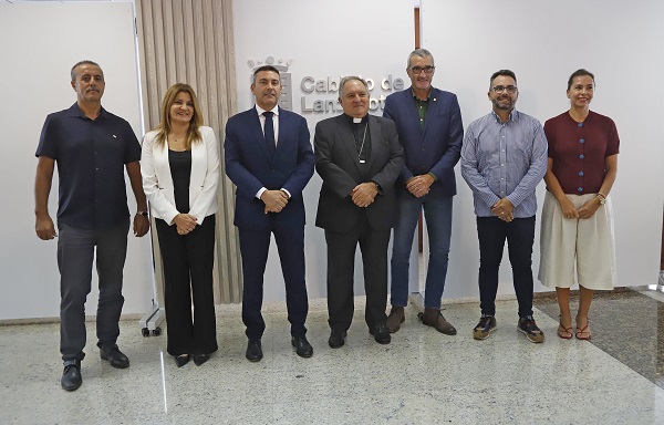 Centro de Atención Integral Cáritas Diocesana El Cabildo de Lanzarote destina 8 millones de euros para la construcción de un centro pionero de atención integral de la mano de Cáritas