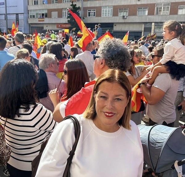 astrid perez españa Astrid Pérez: “Somos un gran país con un Gobierno rendido a los intereses separatistas”