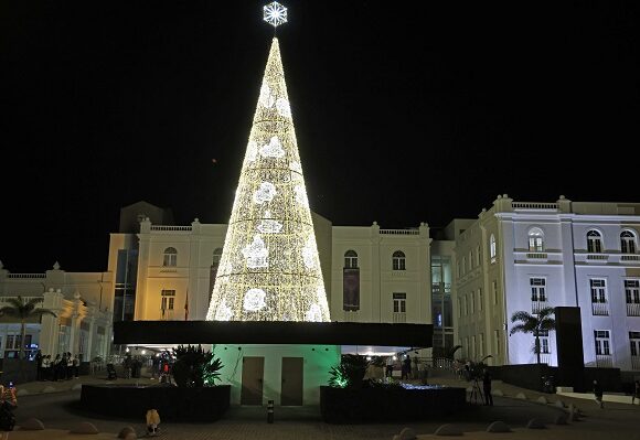 ENCENDIDO NAVIDEÑO DEL CABILDO 2024 (29) Bienvenida oficial a la Navidad en el Cabildo de Lanzarote