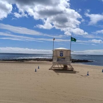 arrecife reducto Sanidad confirma la buena calidad de las aguas de la playa de El Reducto y levanta la restricción preventiva