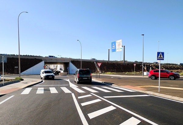 PUENTE TITERROY ARGANA ARRECIFE Reabierta al tráfico la circulación bajo el puente de la Circunvalación de Arrecife