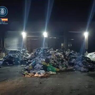 feto bebe basura may25 Detenida tras dar a luz en su casa a las 34 semanas de embarazo y deshacerse del feto en un contenedor en Lanzarote