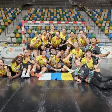 Las cadetes del SPL Lanzarote Puerto del Carmen se proclaman subcampeonas de España