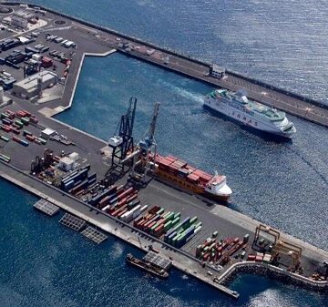 puerto pto arrecife El número de cruceristas en el Puerto de Arrecife cayó un un 57,1% en septiembre