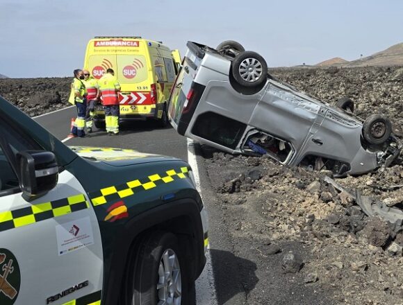accidente timanfaya aug25 Accidente con heridos tras un vuelco cerca de Timanfaya