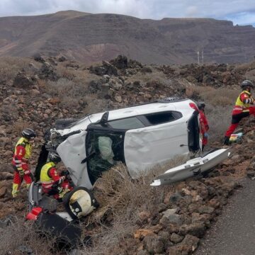 accidente orzola sept25 Una mujer herida tras el vuelco de un vehículo en el norte de la isla
