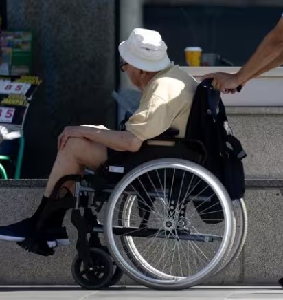 dependencia Una persona muere en España cada 18 minutos en lista de espera de dependencia, según Directores de Servicios Sociales