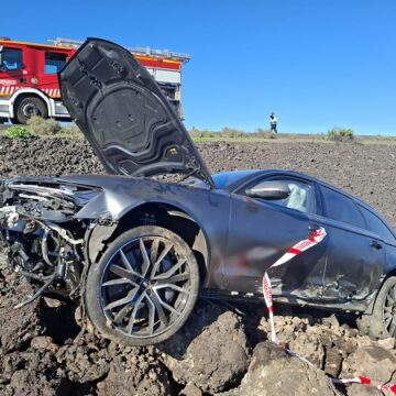 accidente yaiza jan26 Los bomberos actúan en un nuevo vuelco de vehículo con heridos en Yaiza