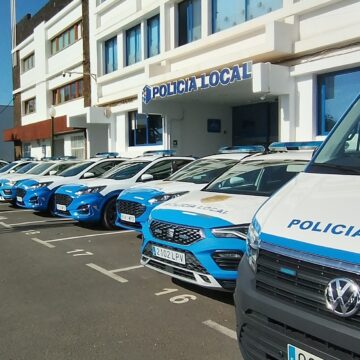 Sede de la Policía Local de Arrecife La Policía Local de Arrecife detiene a un varón por violencia de género y con orden de expulsión de España en vigor