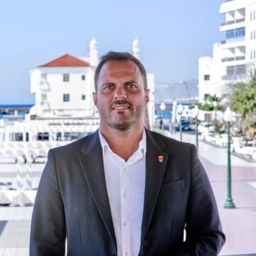 yonathan de leon El alcalde de Arrecife aporta a la Justicia el informe interno que encargó sobre anomalías en las anulaciones de multas desde el año 2016
