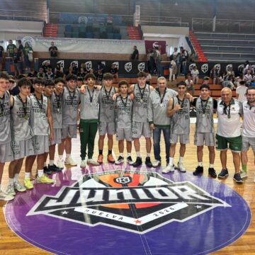 Costa Teguise en el Campeonato de España Junior (4) Los Juniors del Costa Teguise, histórica victoria de un equipo de formación de Lanzarote en un Campeonato de España de baloncesto