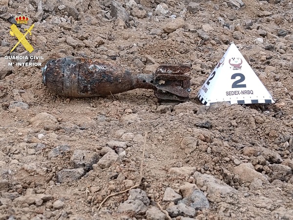 guardia civil poryectil tiagua may26 La Guardia Civil desactiva un artefacto explosivo localizado en Lanzarote