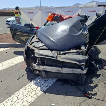 accidente puerto del carmen jun26 Cinco personas heridas tras un accidente con tres vehículos implicados en la LZ-40