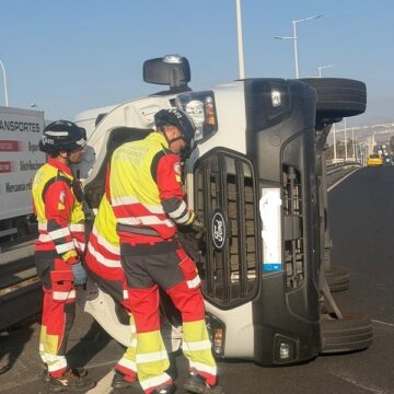accidente arrecife jul26 Vuelco de vehículo sin atrapados en la LZ-2