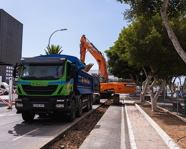 obras arrecife ft jul26 Arrecife avanza con las obras de pluviales en la Vía Medular y Puerto de Naos