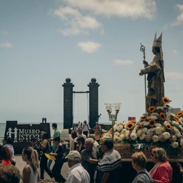 Arrecife celebra el Día de San Ginés con unas multitudinarias Eucaristía y Procesión en honor a su Patrono