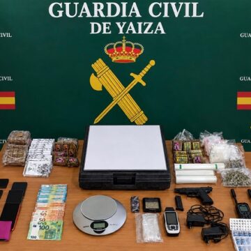 La Guardia Civil detiene a dos individuos en Lanzarote por tráfico de drogas