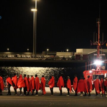 Salvamento Marítimo rescata en dos días ocho pateras con 452 personas