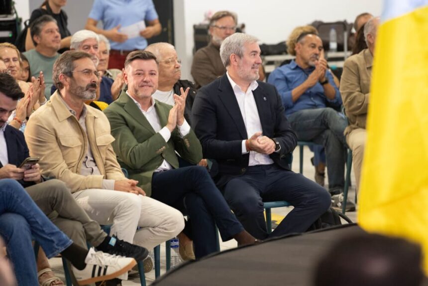 Sosa y Clavijo en Argana Baja (18) El encuentro «Canarias unida, Lanzarote unida», pistoletazo de salida del nacionalismo canario hacia el 29N